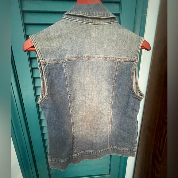 Jean Vest - Picture 2 of 2